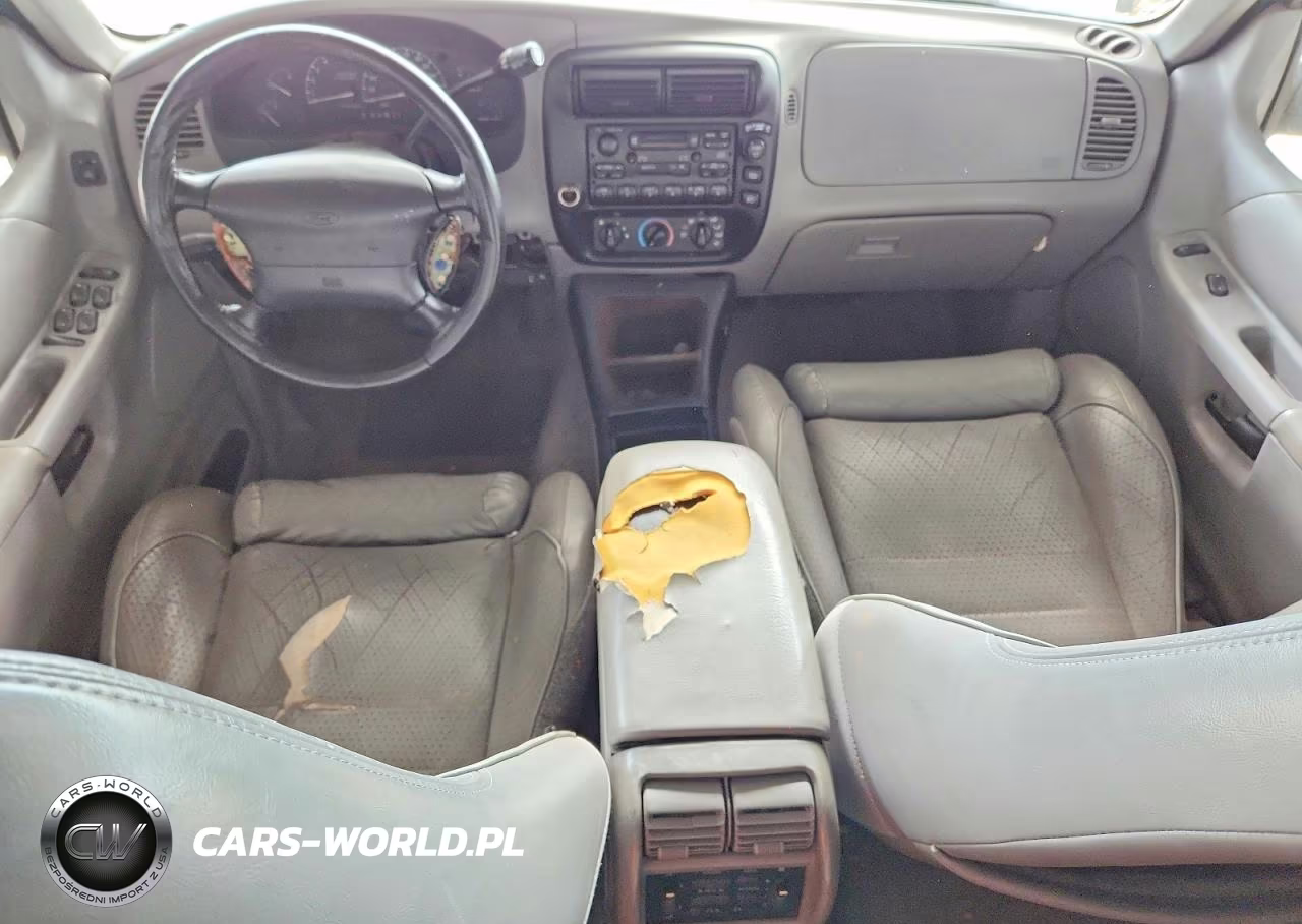 1996 Ford Explorer VIN:1FMDU35P2TUD62756 - 8