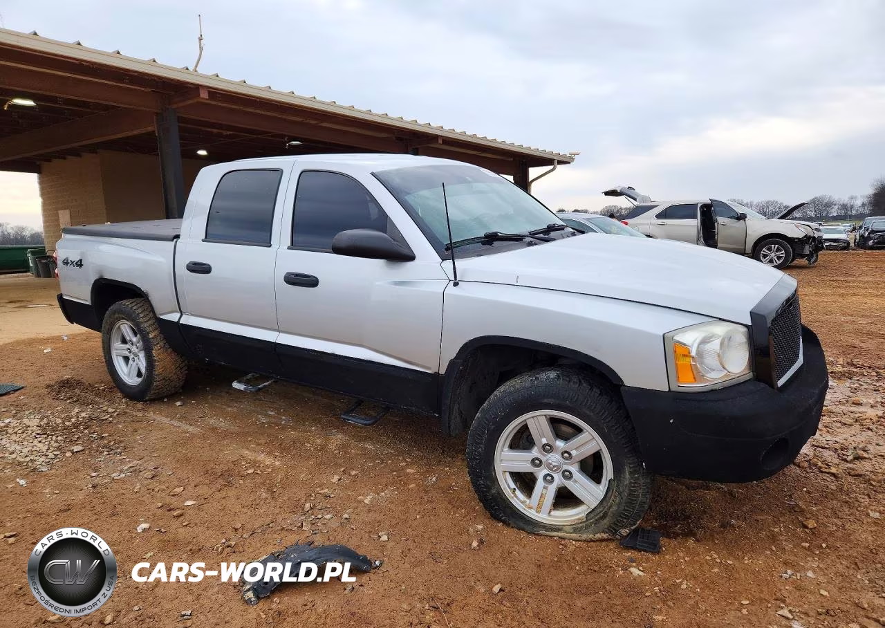 2007 Dodge Dakota Quad Slt VIN:1D7HW48K27S128050 - 4