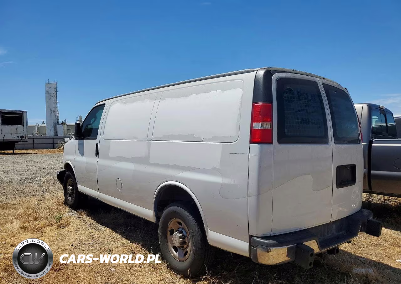 2018 Chevrolet Express G2500 VIN:1GCWGAFG6J1903961 - 2