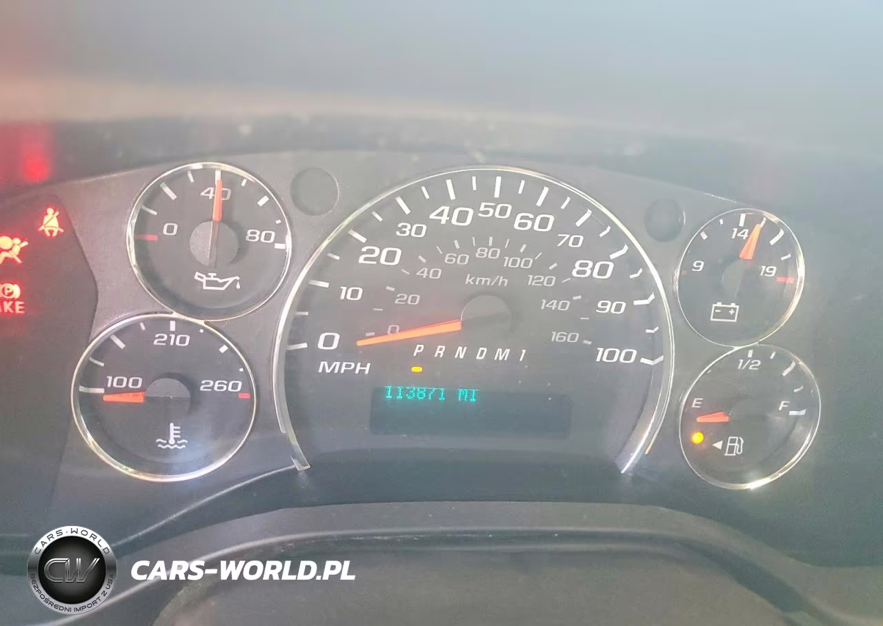 2018 Chevrolet Express G2500 VIN:1GCWGAFG6J1903961 - 9