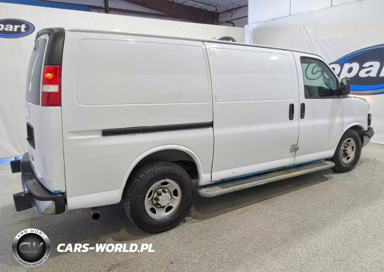 2019 Chevrolet Express G2500 VIN:1GCWGAFG0K1346143 - 3