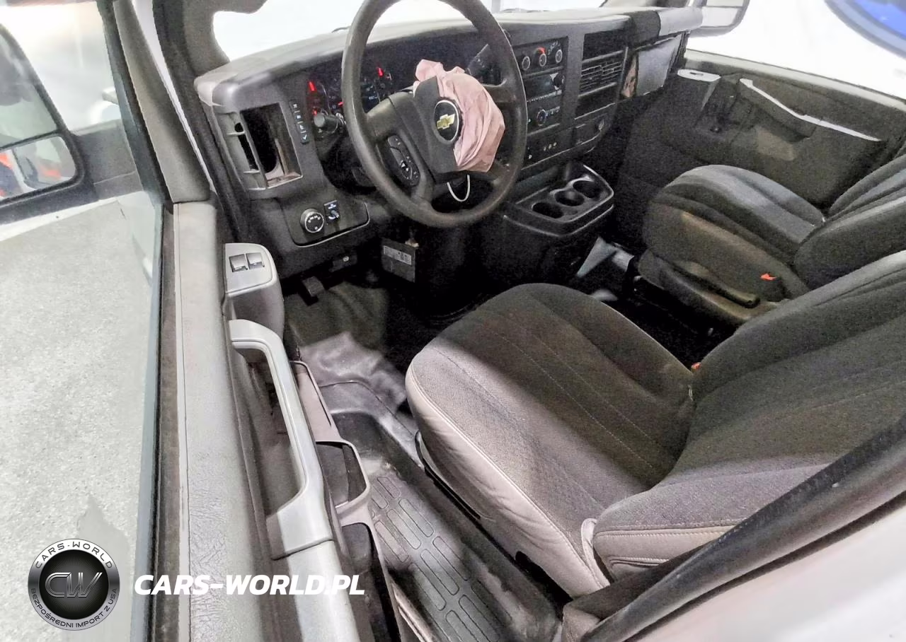 2019 Chevrolet Express G2500 VIN:1GCWGAFG0K1346143 - 8