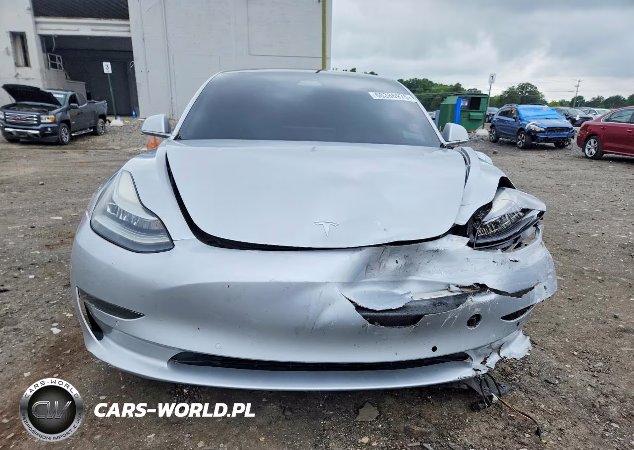 2018 Tesla Model 3 VIN:5YJ3E1EAXJF048341 - 5