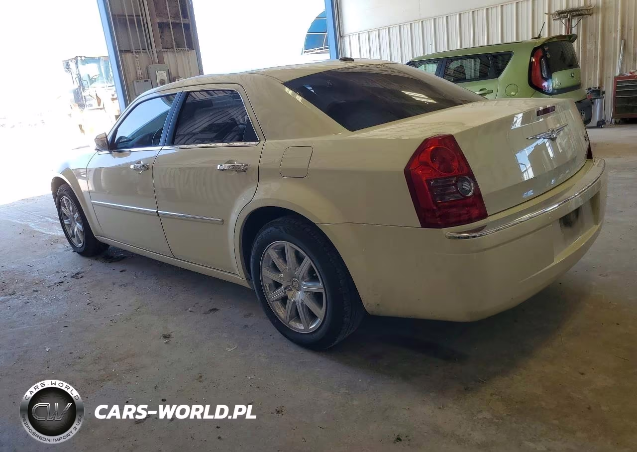 2010 Chrysler 300 Limited VIN:2C3CA3CV8AH137515 - 2