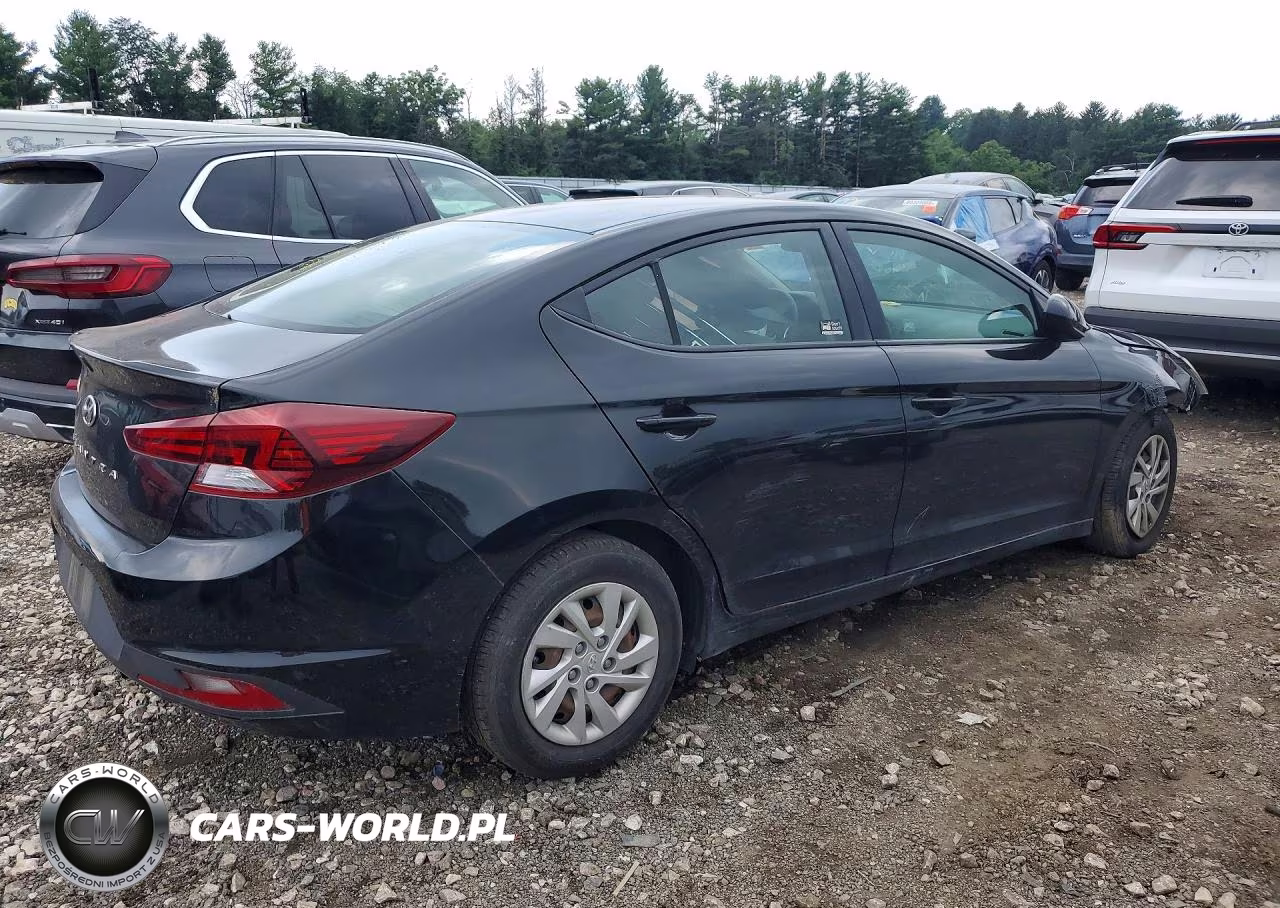 2019 Hyundai Elantra Se VIN:5NPD74LF3KH491822 - 3