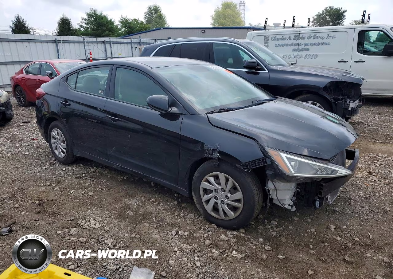 2019 Hyundai Elantra Se VIN:5NPD74LF3KH491822 - 4