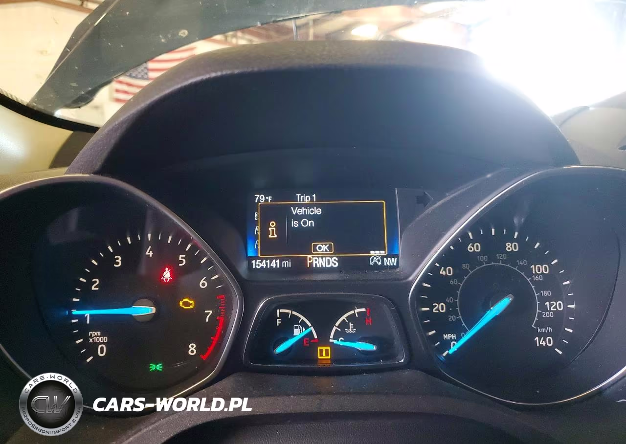 2018 Ford Escape Se VIN:1FMCU9GD2JUC33642 - 9