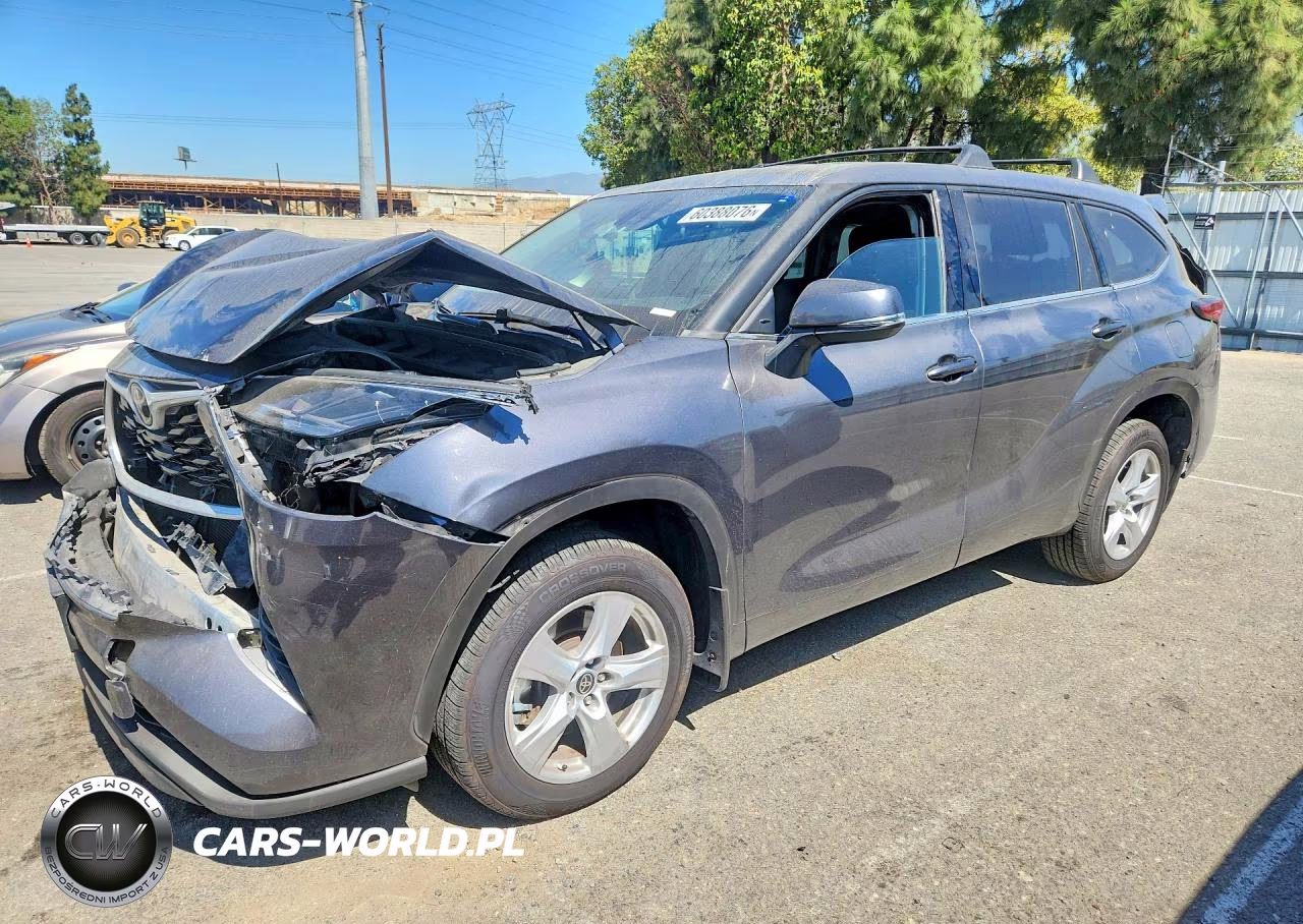 2022 Toyota Highlander Le