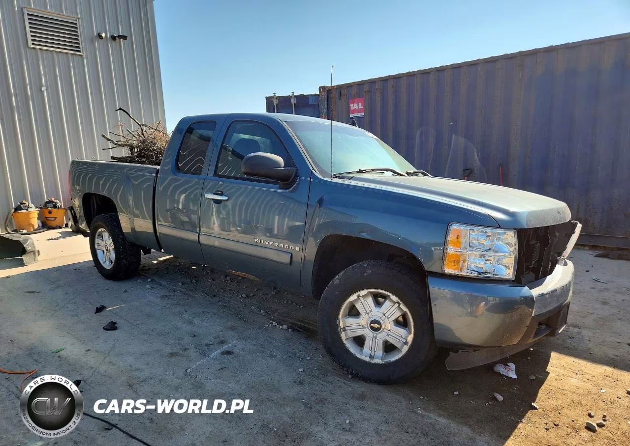 2008 Chevrolet Silverado C1500 VIN:1GCEC19008Z249394 - 4