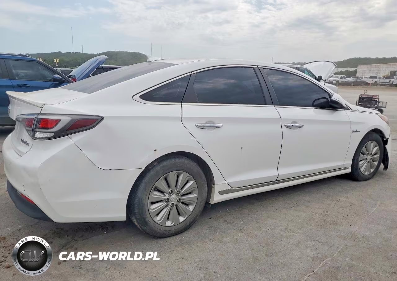 2016 Hyundai Sonata Hybrid Se VIN:KMHE24L18GA021710 - 3