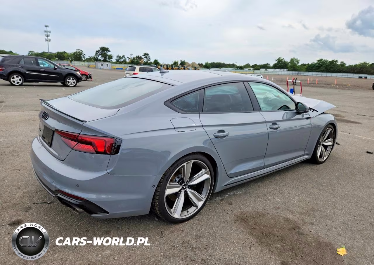2019 Audi Rs5 VIN:WUABWCF56KA901644 - 3