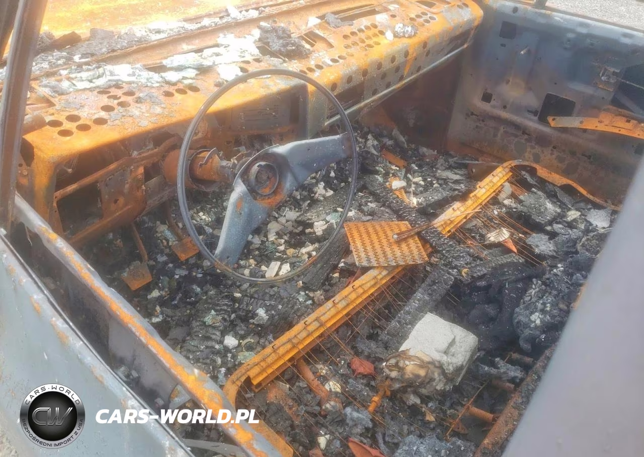 1981 Chevrolet C10 VIN:1GCCC14D7BF392773 - 8