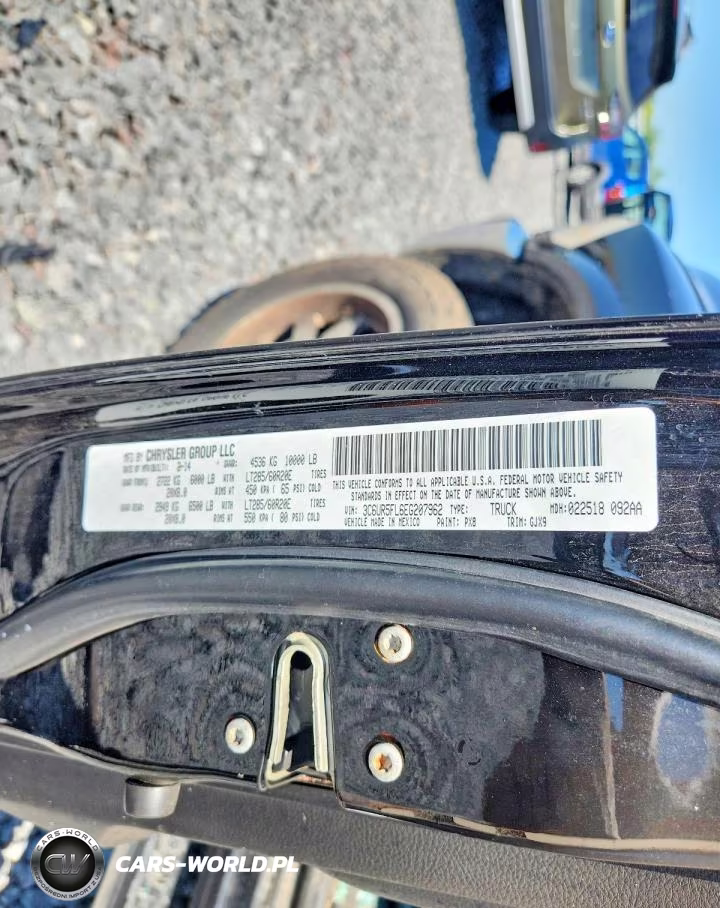 2014 Ram 2500 Laramie VIN:3C6UR5FL6EG207962 - 12