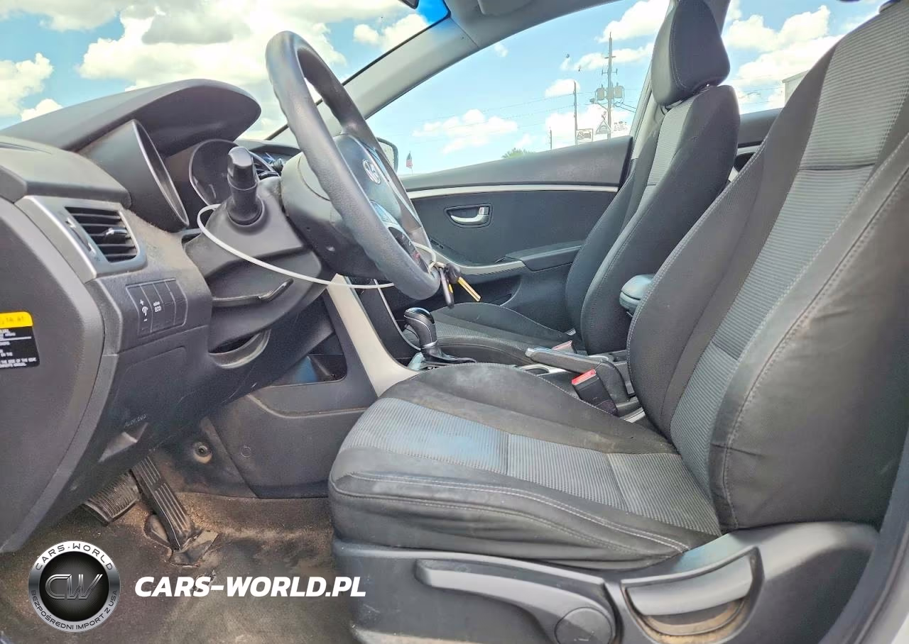 2017 Hyundai Elantra Gt Base VIN:KMHD35LH9HU376459 - 7