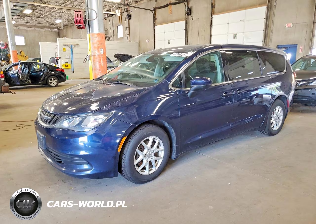 2017 Chrysler Pacifica Touring – zdjęcie 1 z 12