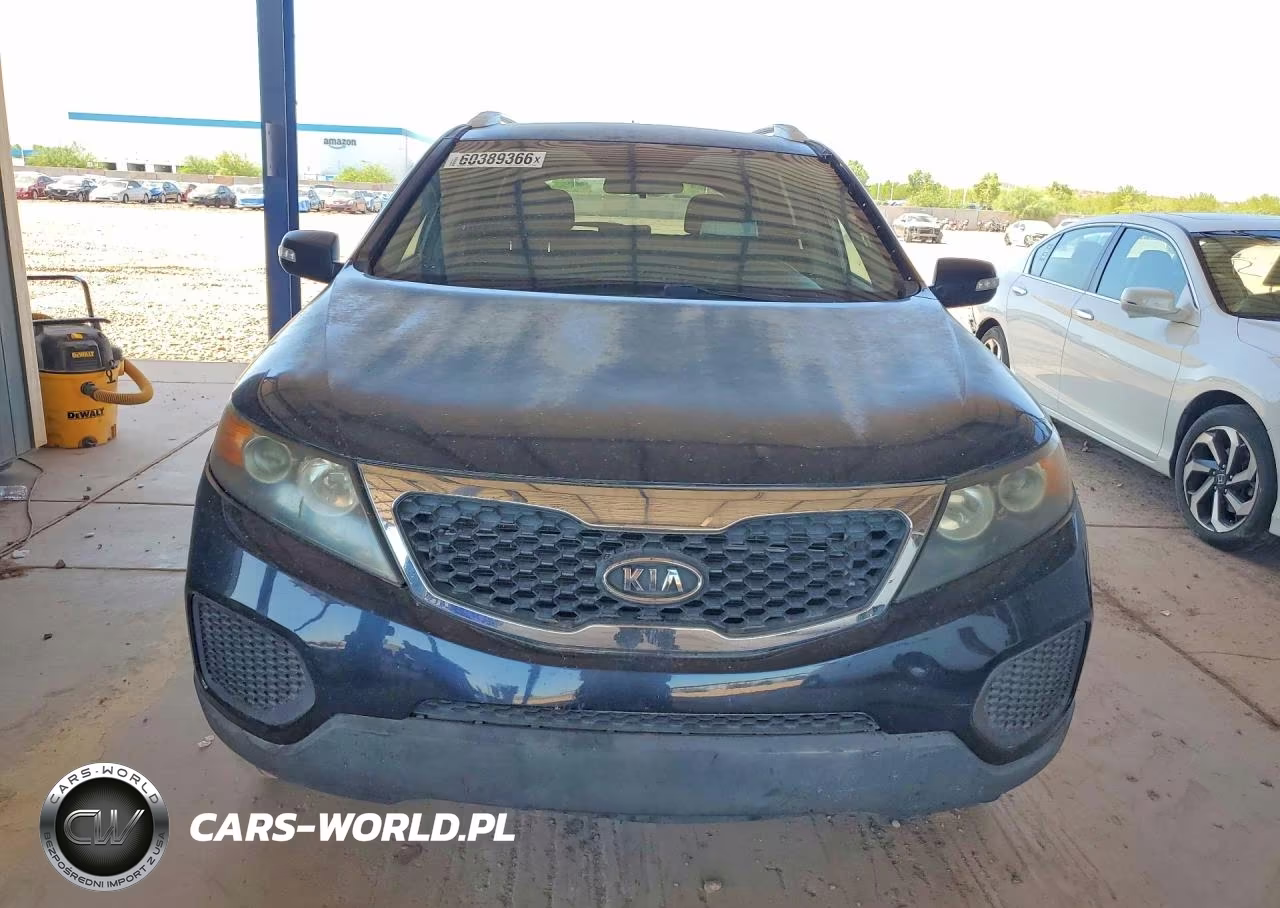 2013 Kia Sorento Lx VIN:5XYKT4A28DG354906 - 5