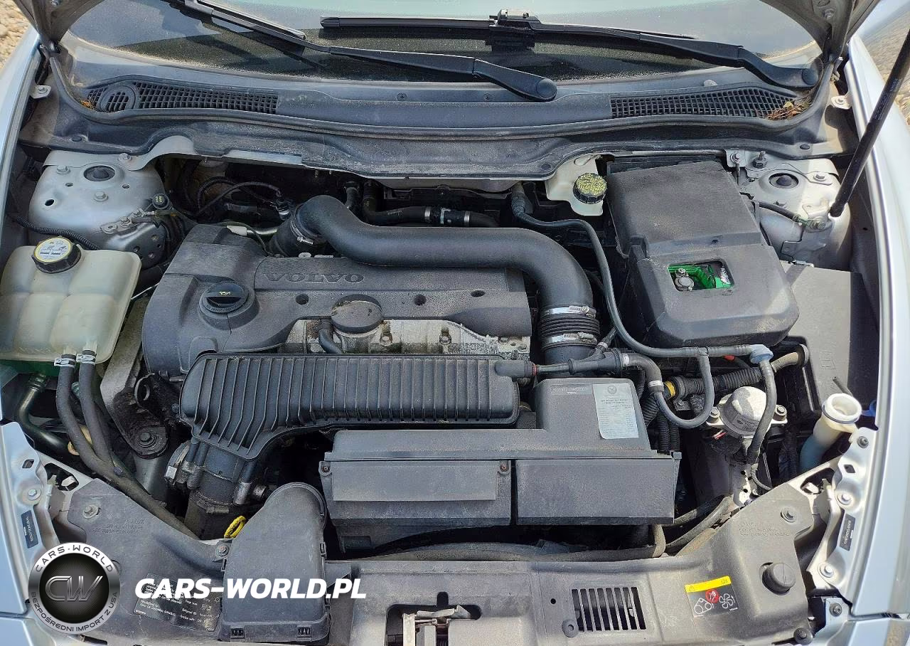 2012 Volvo C70 T5 VIN:YV1672MCXCJ125019 - 11