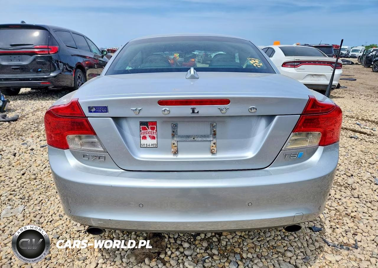 2012 Volvo C70 T5 VIN:YV1672MCXCJ125019 - 6