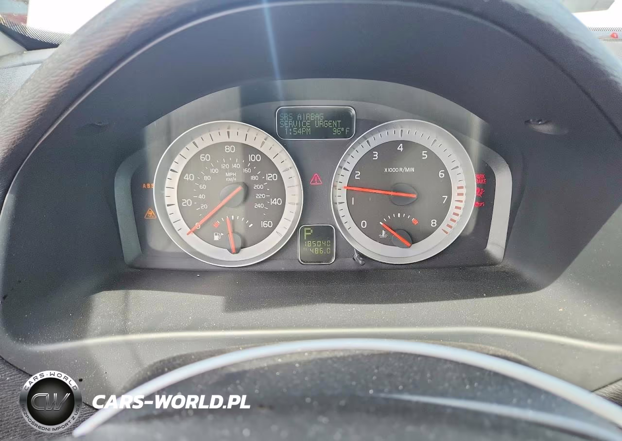 2012 Volvo C70 T5 VIN:YV1672MCXCJ125019 - 9