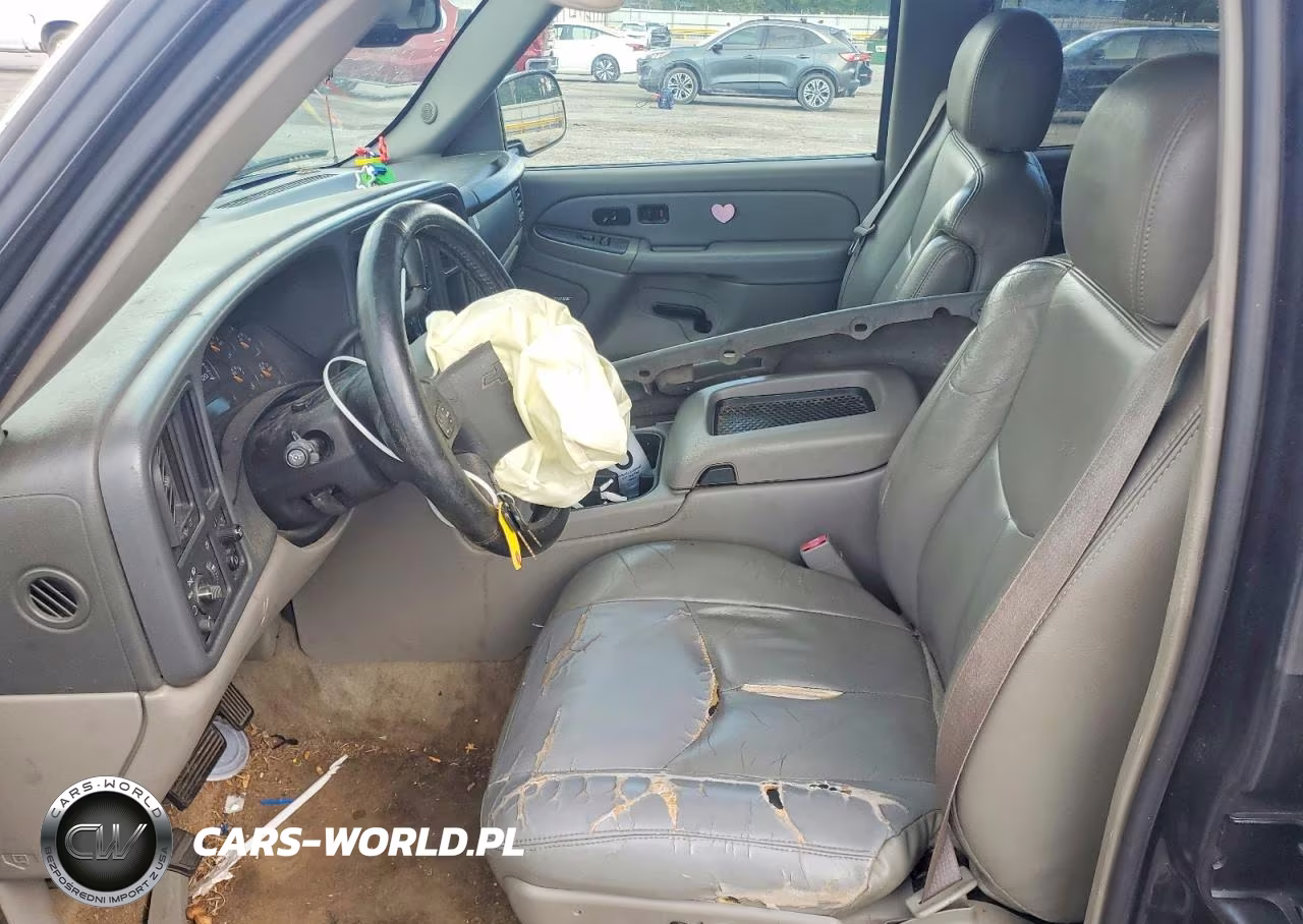 2005 Chevrolet Tahoe C1500 VIN:1GNEC13T15J160101 - 7