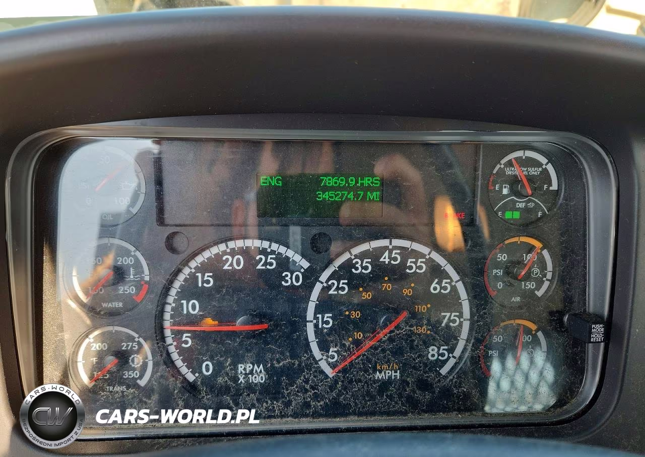 2017 Freightliner M2 106 Medium Duty VIN:1FVHCYCY0HHJD8631 - 9