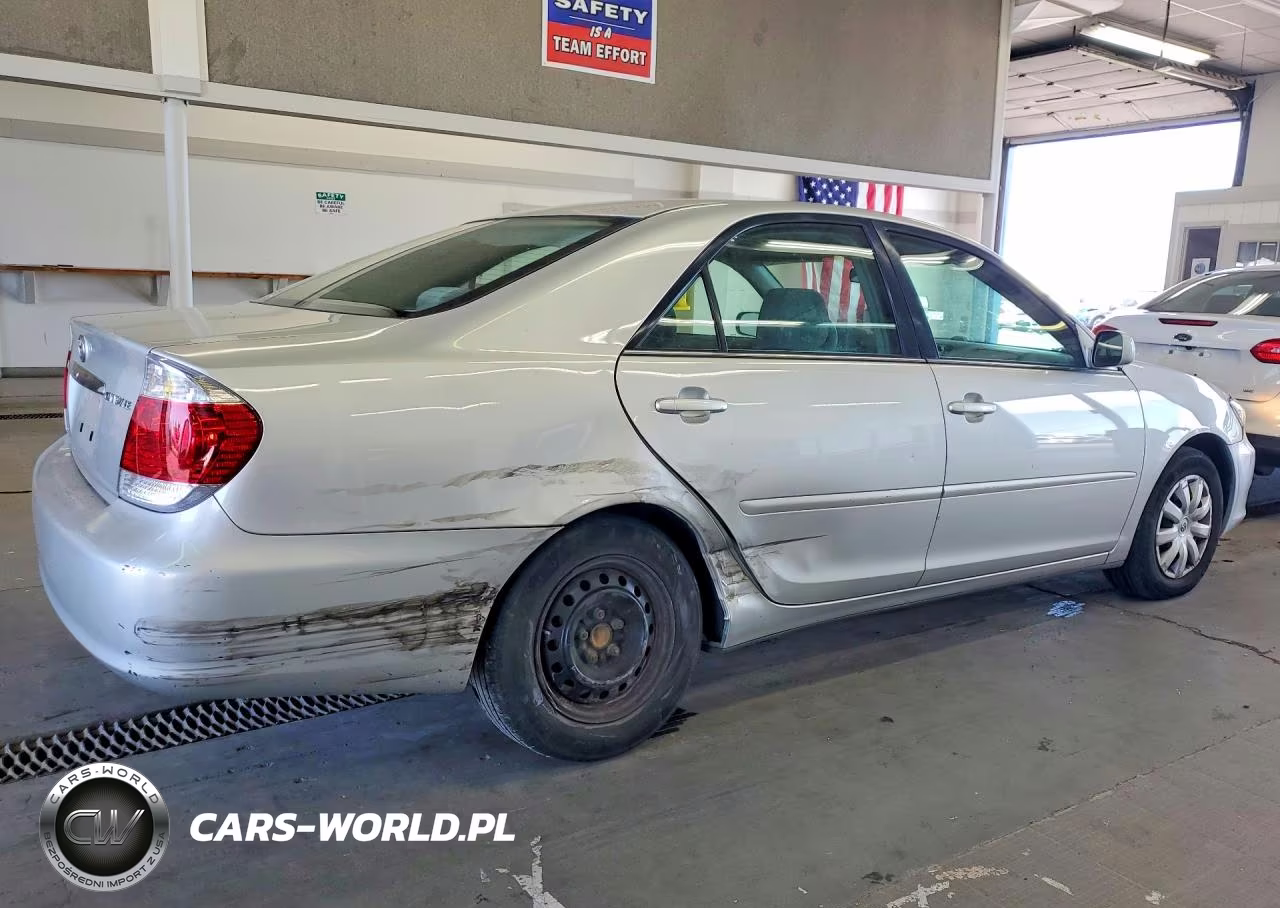 2005 Toyota Camry Le VIN:4T1BE32KX5U630551 - 3