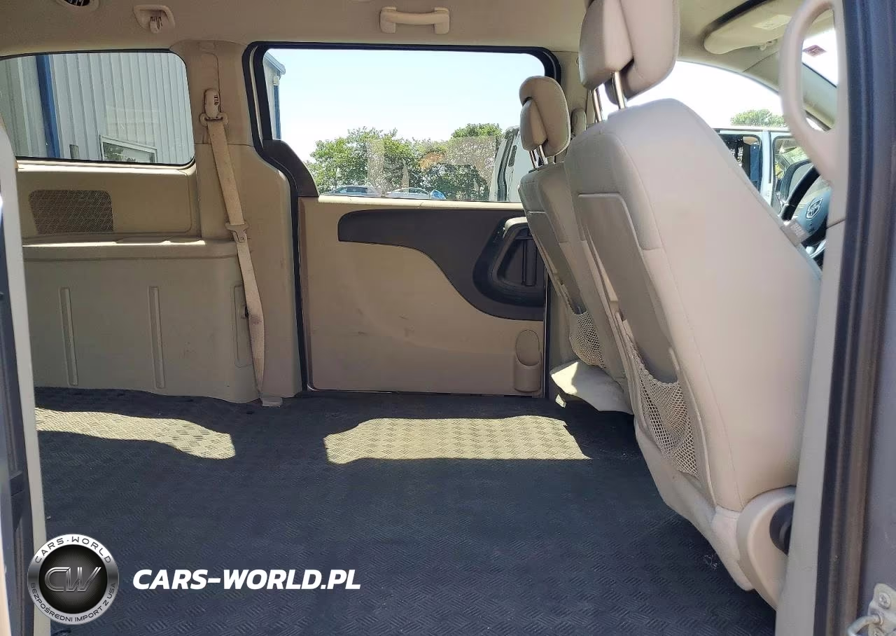 2018 Dodge Grand Caravan Se VIN:2C4RDGBG7JR255279 - 11