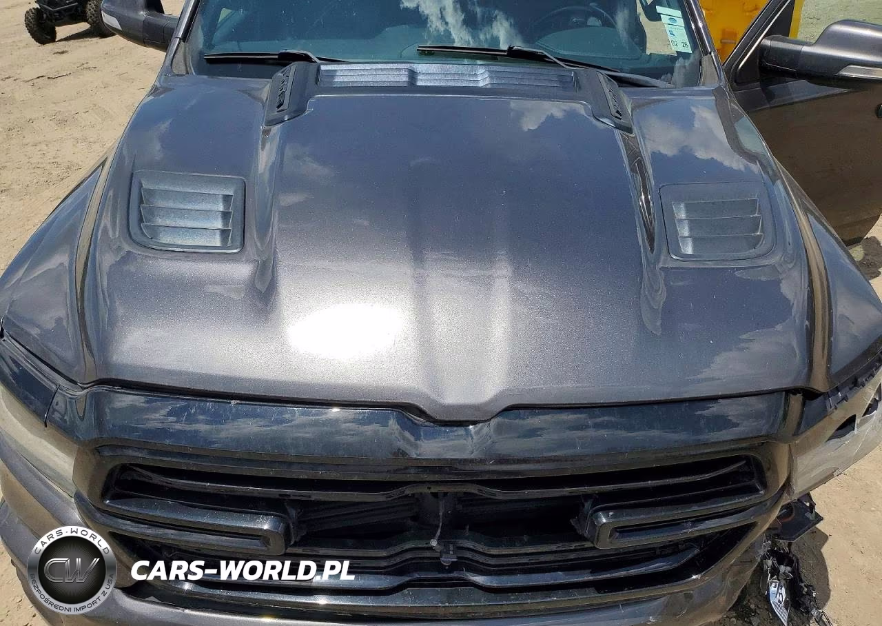 2020 Ram 1500 Laramie VIN:1C6SRFJM7LN206790 - 11