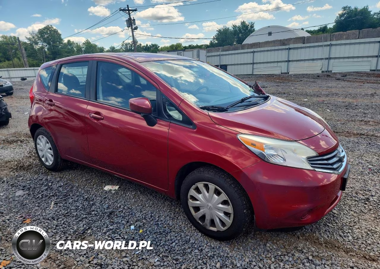 2015 Nissan Versa Note S Plus VIN:3N1CE2CP5FL368997 - 4