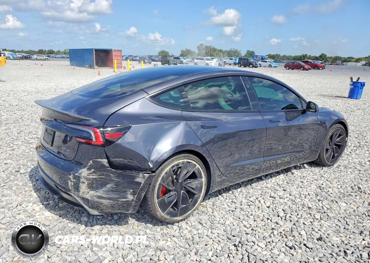 2024 Tesla Model 3 VIN:5YJ3E1ET6RF858286 - 3