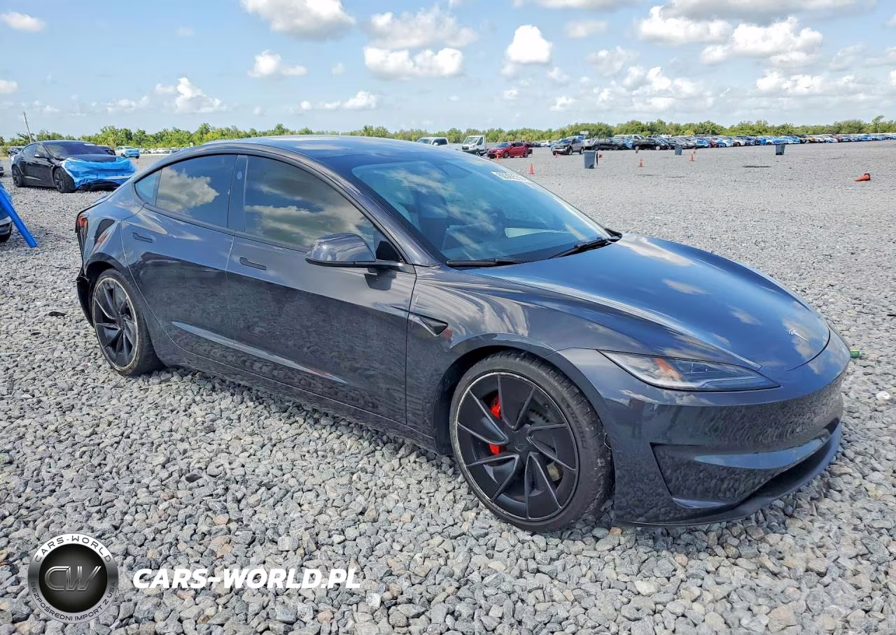 2024 Tesla Model 3 VIN:5YJ3E1ET6RF858286 - 4