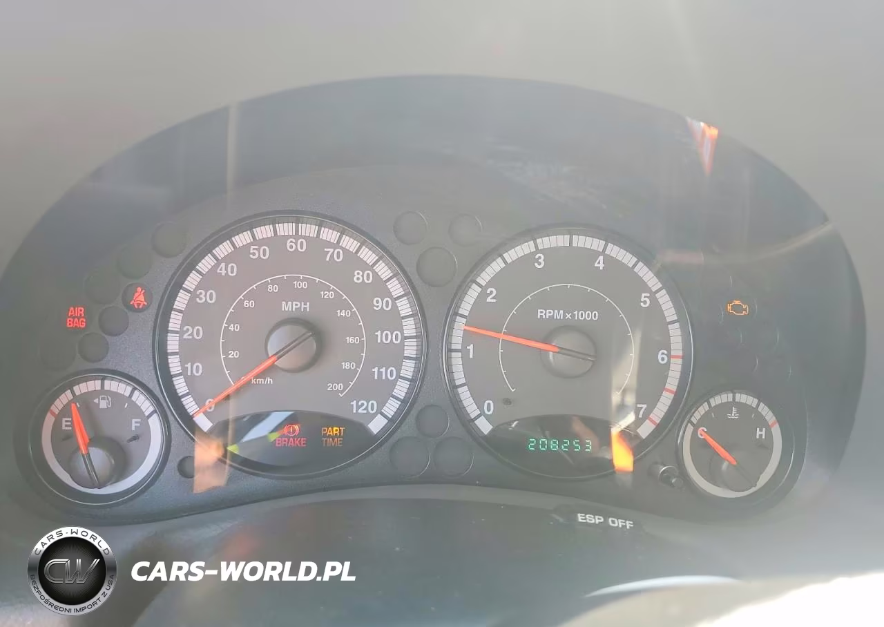 2007 Jeep Liberty Sport VIN:1J4GL48K17W670791 - 9