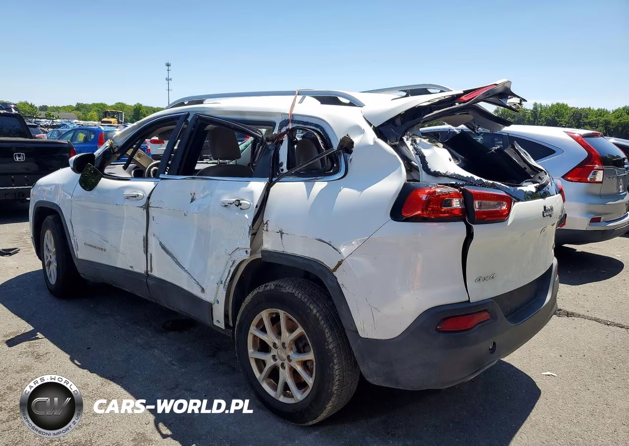 2017 Jeep Cherokee Latitude VIN:1C4PJMCB9HW575741 - 2