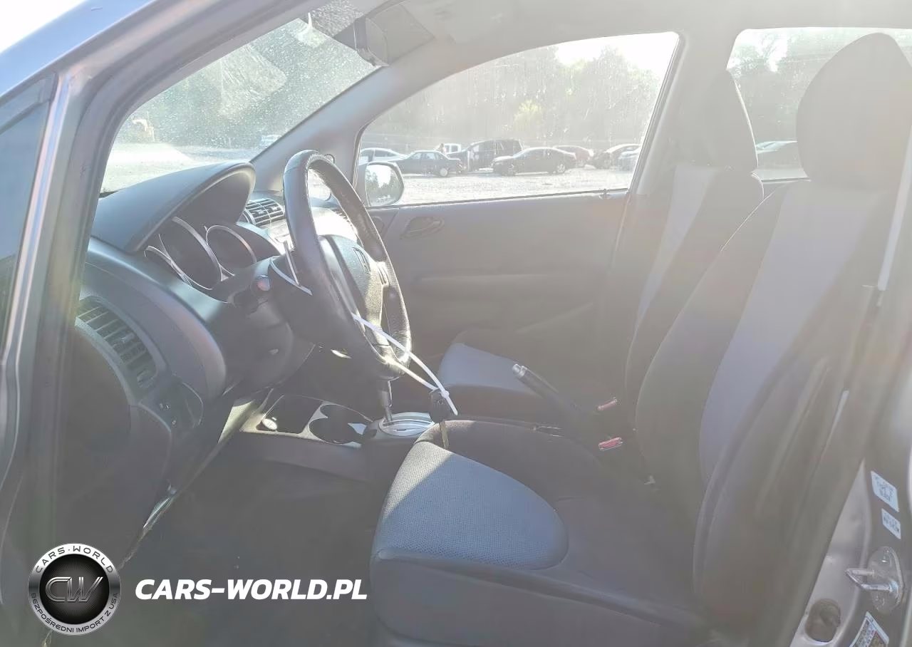 2008 Honda Fit Sport VIN:JHMGD38678S001805 - 7