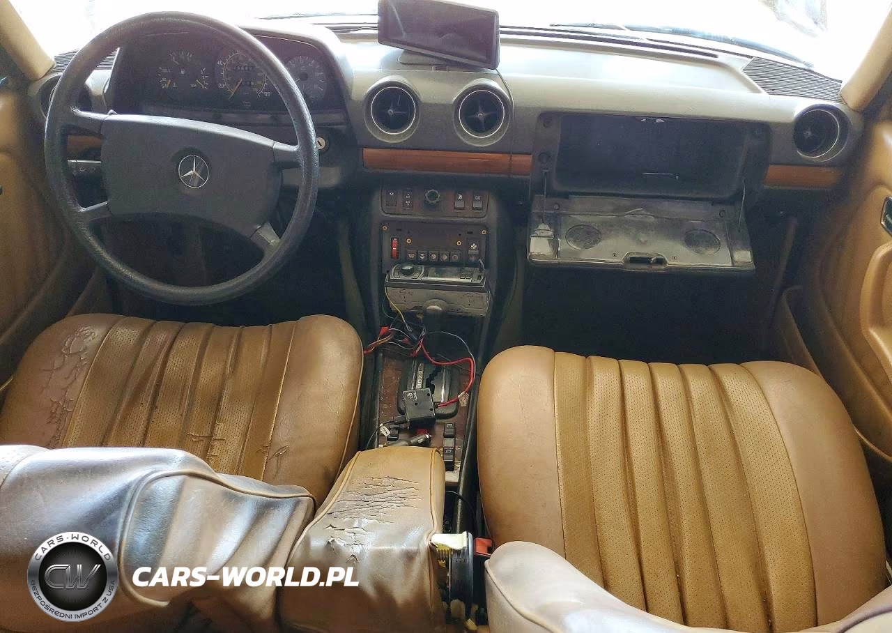 1984 Mercedes-Benz 300 Dt VIN:WDBAB33AXEA006277 - 8