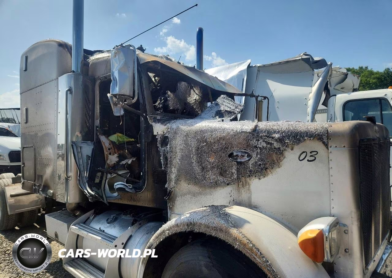 2006 Peterbilt 378 Semi Truck VIN:1XPFDU9X16N892968 - 12