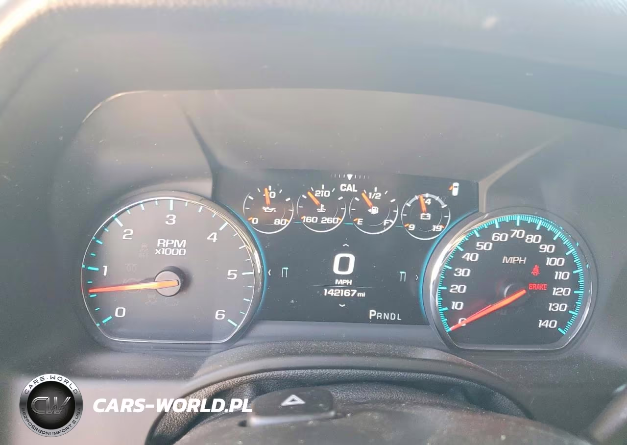 2018 Chevrolet Suburban K1500 Premier VIN:1GNSKJKC3JR110092 - 9