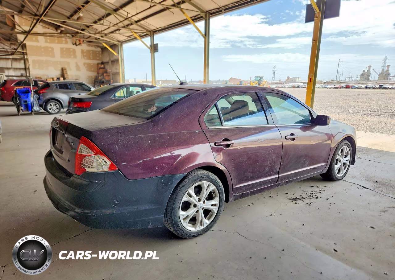 2012 Ford Fusion Se VIN:3FAHP0HA0CR449510 - 3