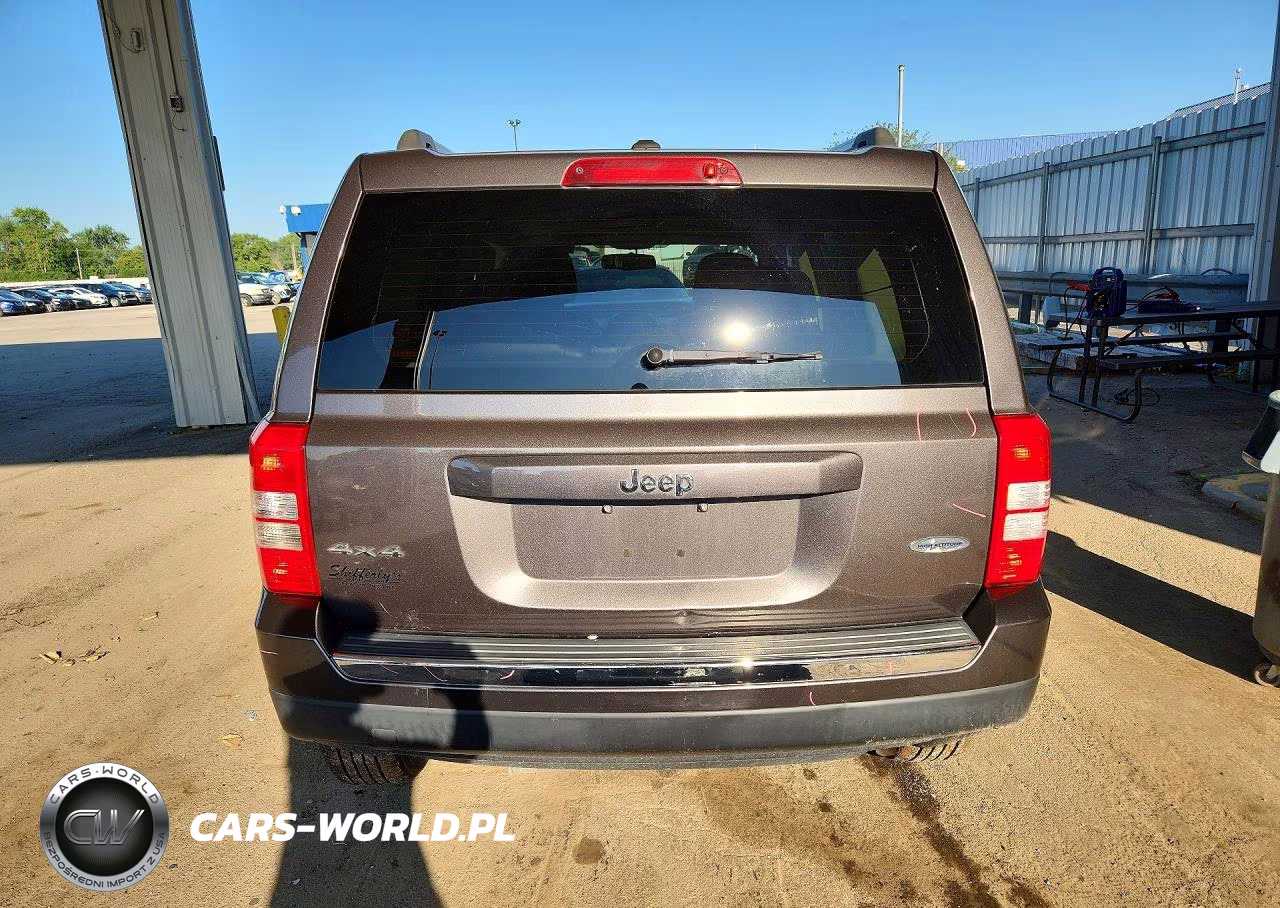 2016 Jeep Patriot Latitude VIN:1C4NJRFB5GD632396 - 6