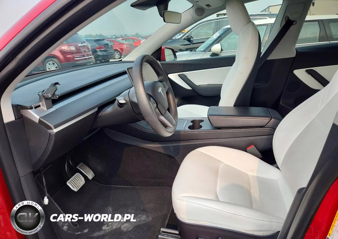 2021 Tesla Model Y VIN:5YJYGAEE7MF173904 - 7