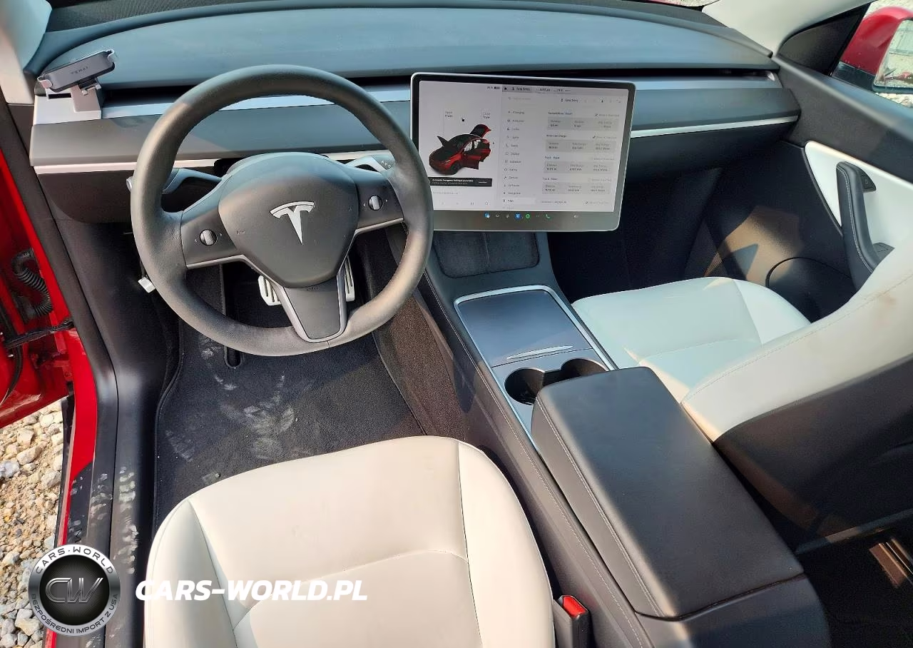 2021 Tesla Model Y VIN:5YJYGAEE7MF173904 - 8