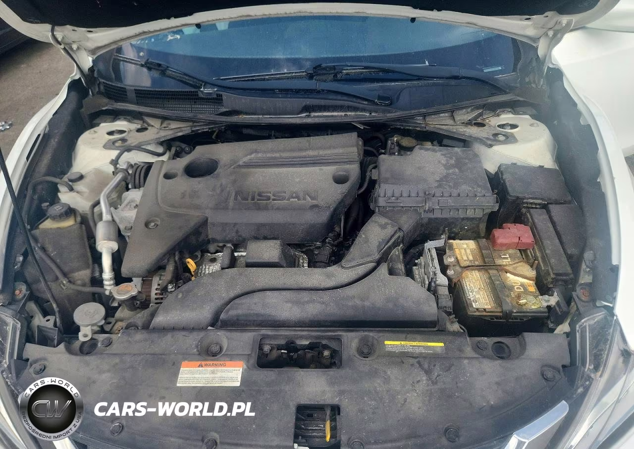2018 Nissan Altima 2.5 S VIN:1N4AL3AP1JC211125 - 11