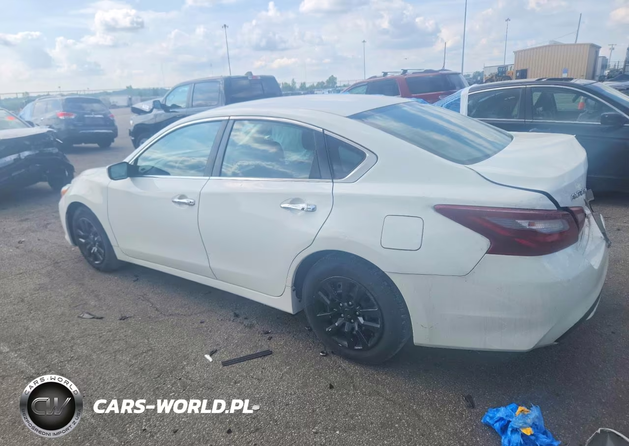 2018 Nissan Altima 2.5 S VIN:1N4AL3AP1JC211125 - 2