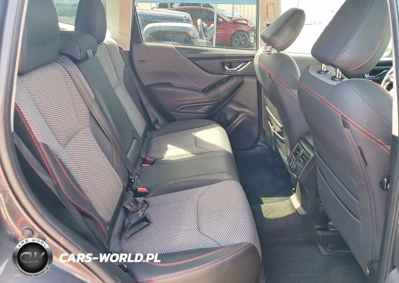 2024 Subaru Forester Sport VIN:JF2SKAGC6RH437333 - 11