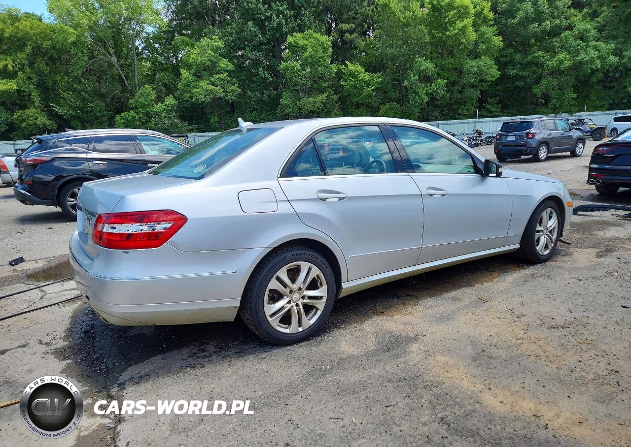2011 Mercedes-Benz E 350 VIN:WDDHF5GB7BA399126 - 3