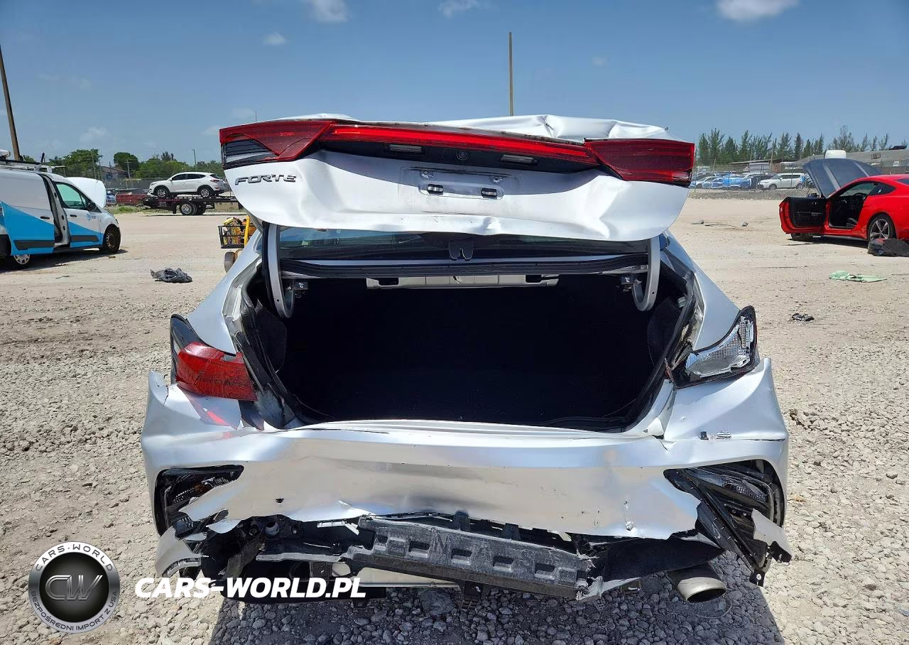 2020 Kia Forte Lxs VIN:3KPF24AD1LE234169 - 6
