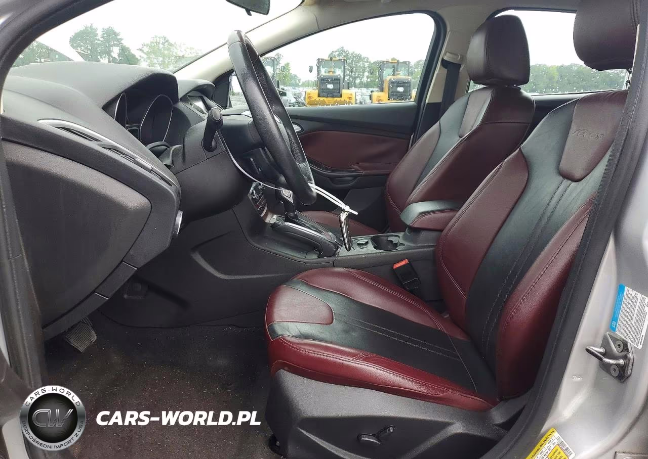 2013 Ford Focus Titanium VIN:1FADP3N28DL249682 - 7