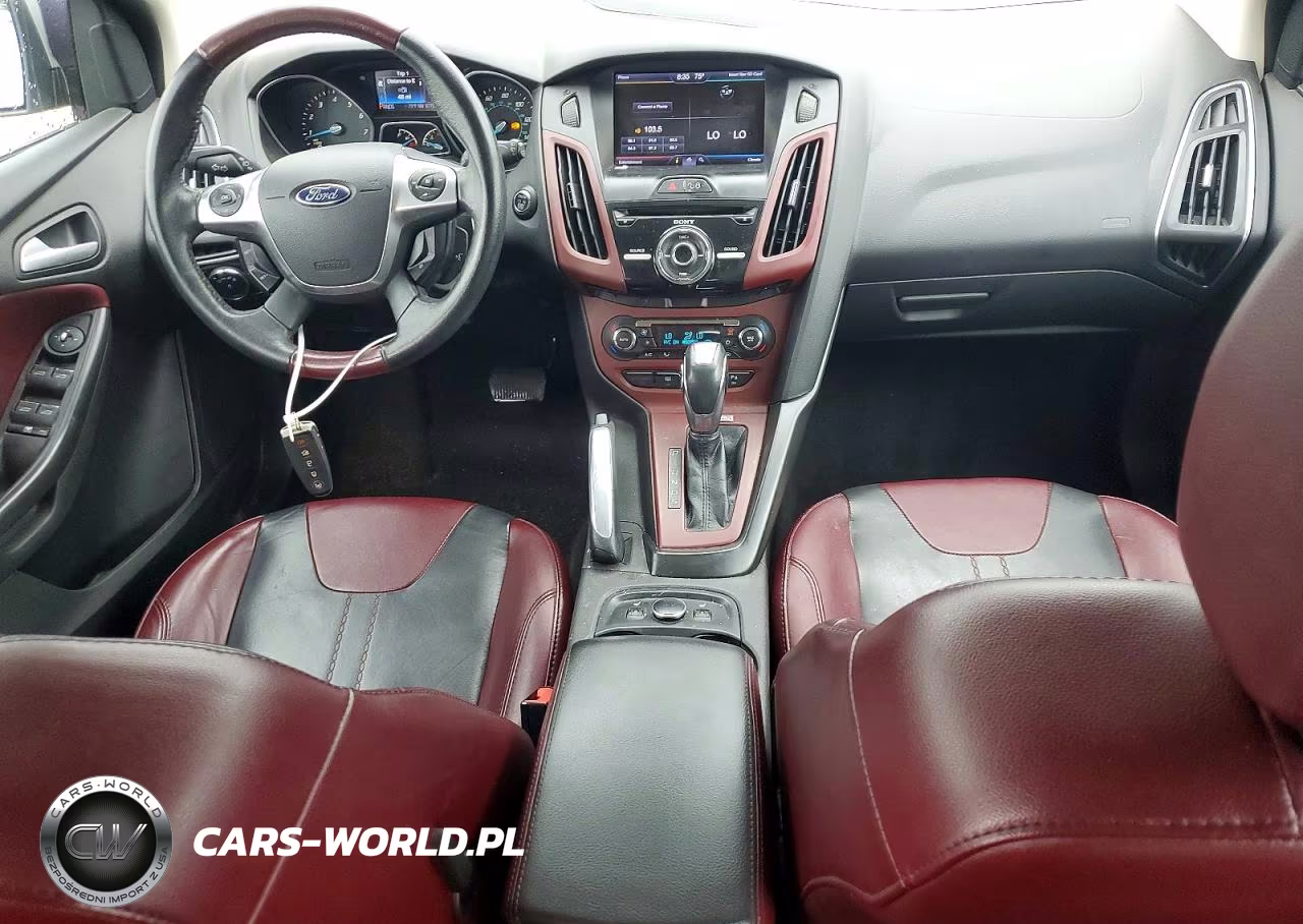 2013 Ford Focus Titanium VIN:1FADP3N28DL249682 - 8