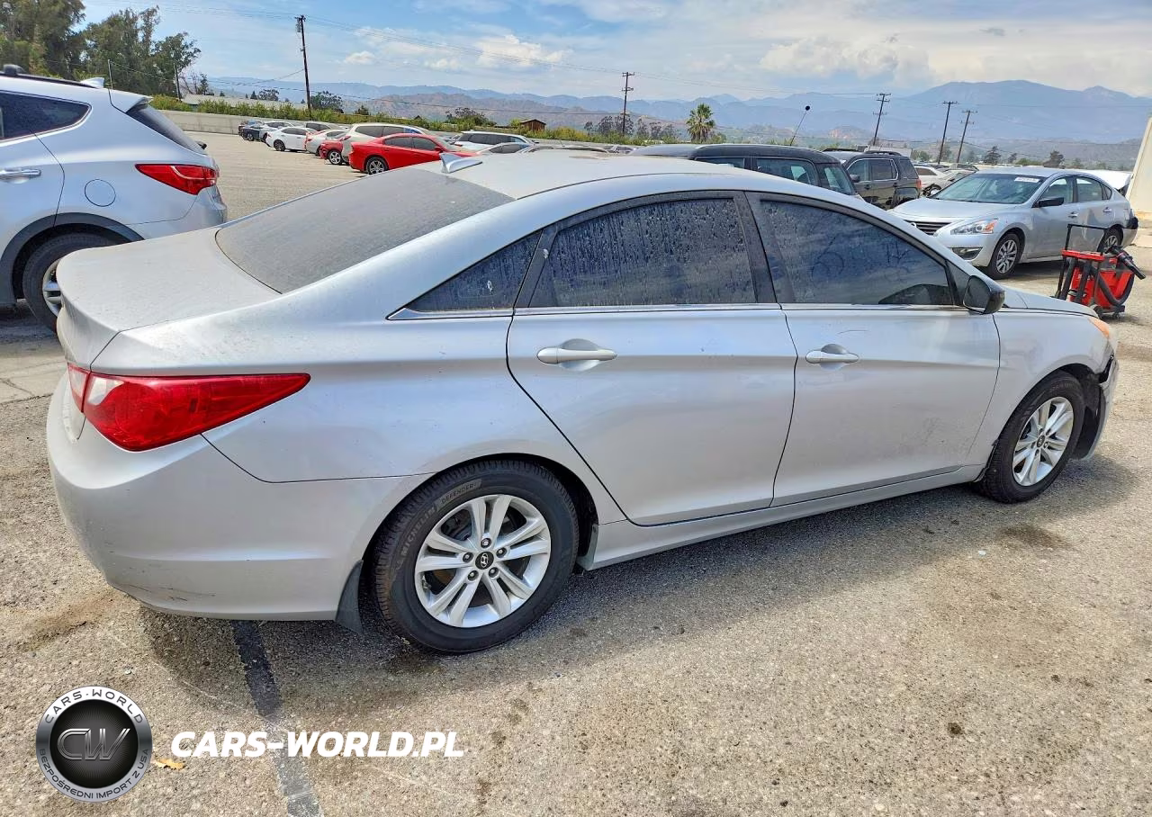 2013 Hyundai Sonata Gls VIN:5NPEB4AC9DH748433 - 3