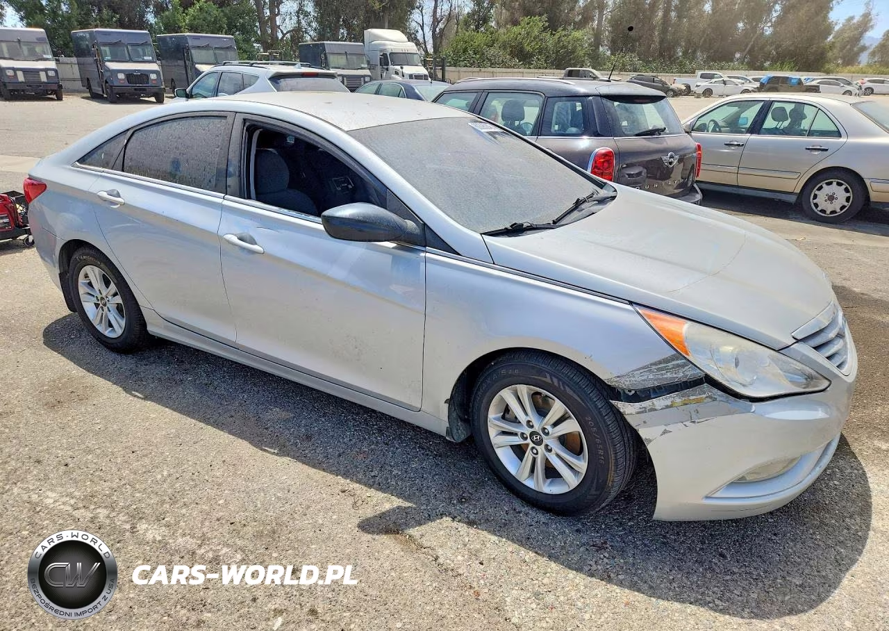 2013 Hyundai Sonata Gls VIN:5NPEB4AC9DH748433 - 4
